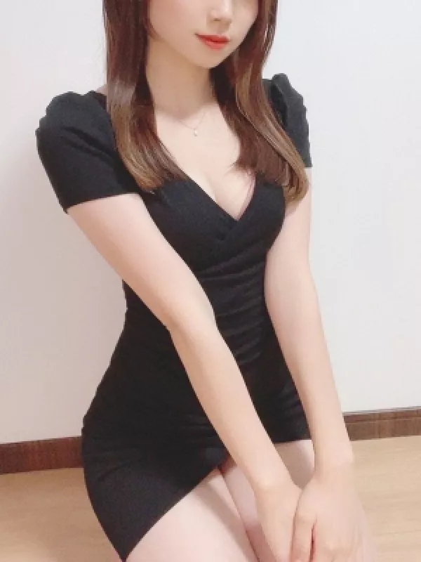 今村絵里奈(26)