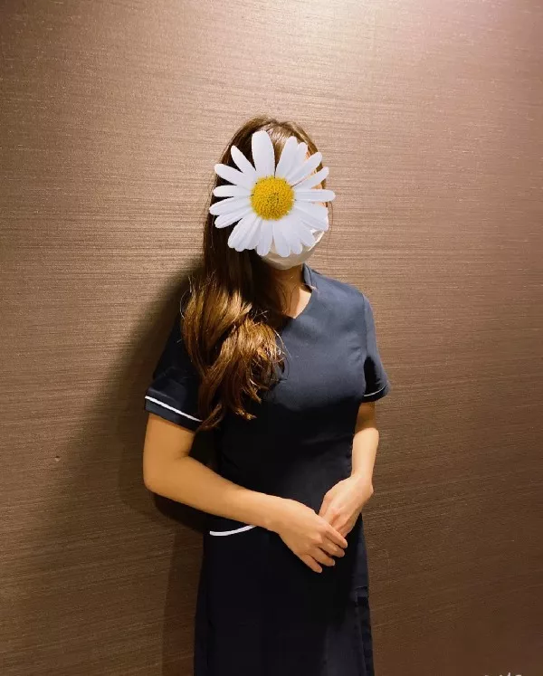 加藤セラピスト(27)