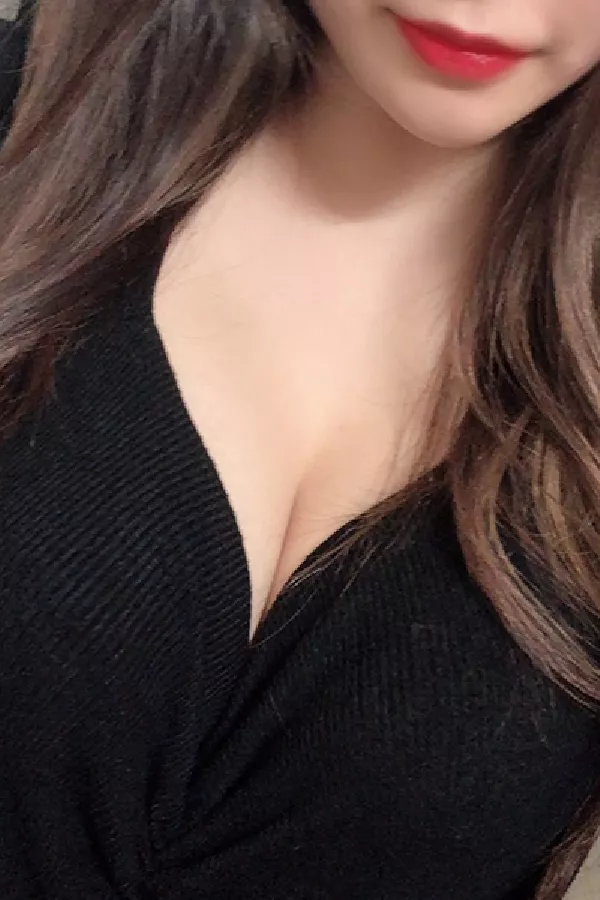 夜桜 かれん(21)