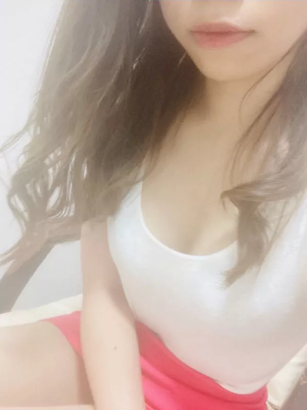 小宮れん(24)