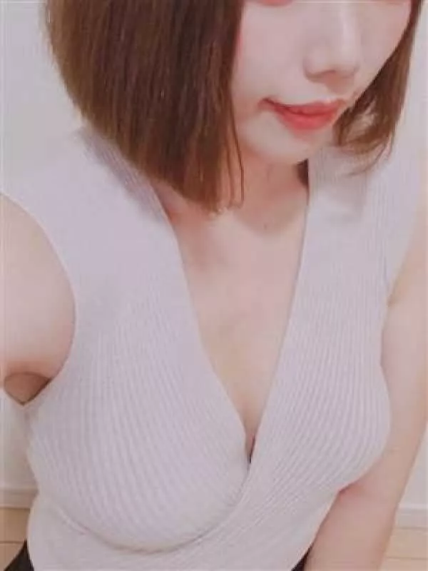 上野　れいら(23)